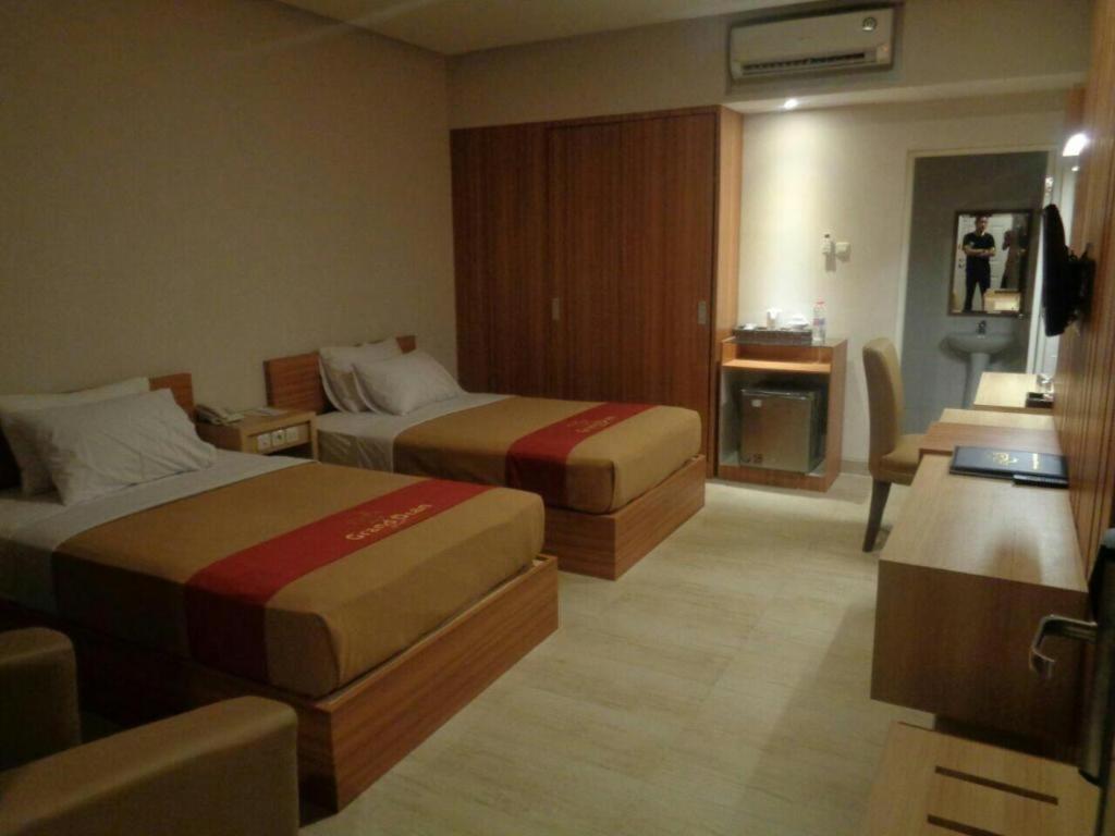 Grand Dian Hotel Slawi Tegal  Exterior photo
