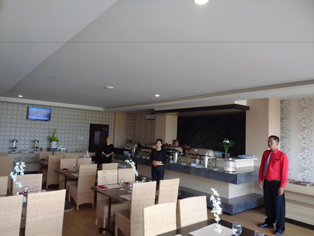 Grand Dian Hotel Slawi Tegal  Exterior photo