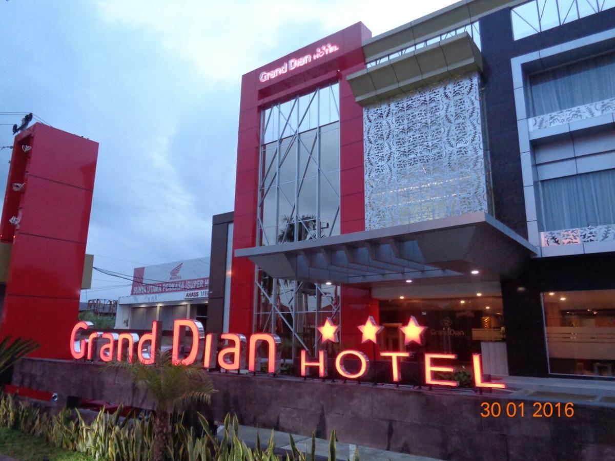Grand Dian Hotel Slawi Tegal  Exterior photo